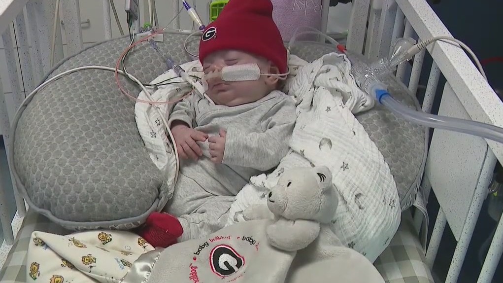 Premature baby rooting on the Georgia Bulldogs
