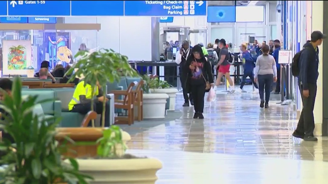 Holiday travel rush back home