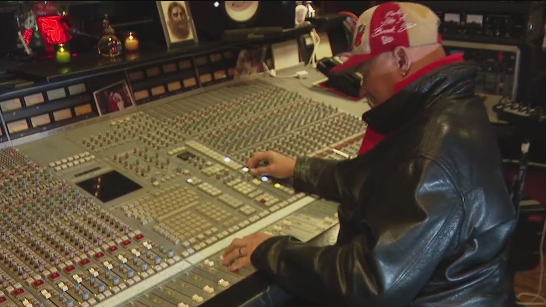 Grammy Award-winning Bay Area producer revamps 49ers anthem ahead of Super Bowl