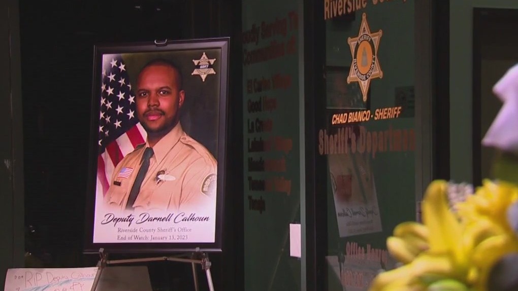 Darnell Calhoun: Community holds memorial for deputy killed in line of duty