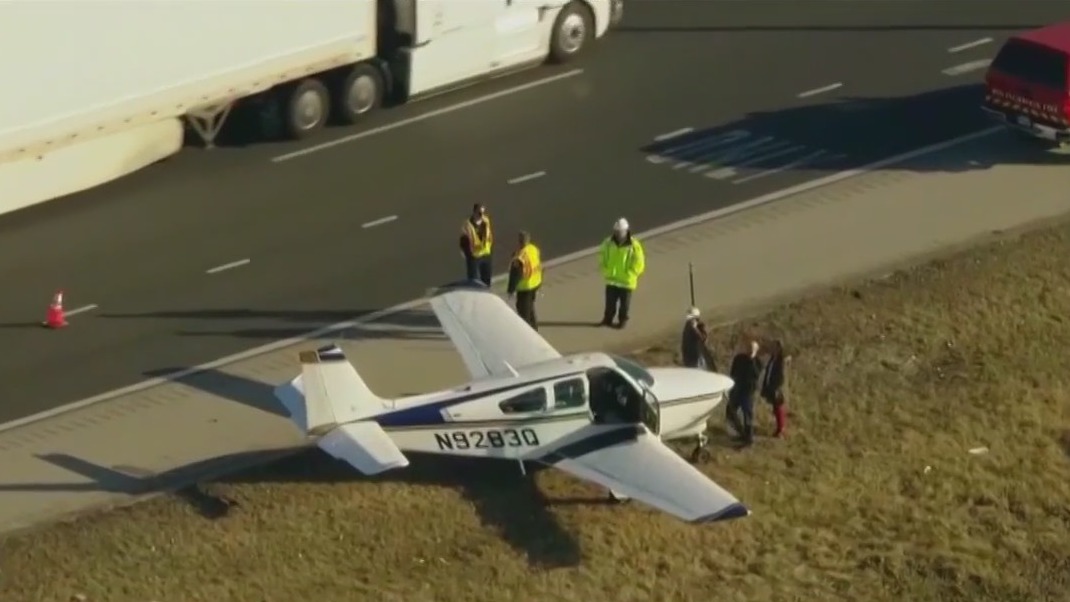 Pilot makes emergency landing on I-355 near Bolingbrook