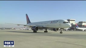 Delta pilots vote to authorize strike ahead of holiday season