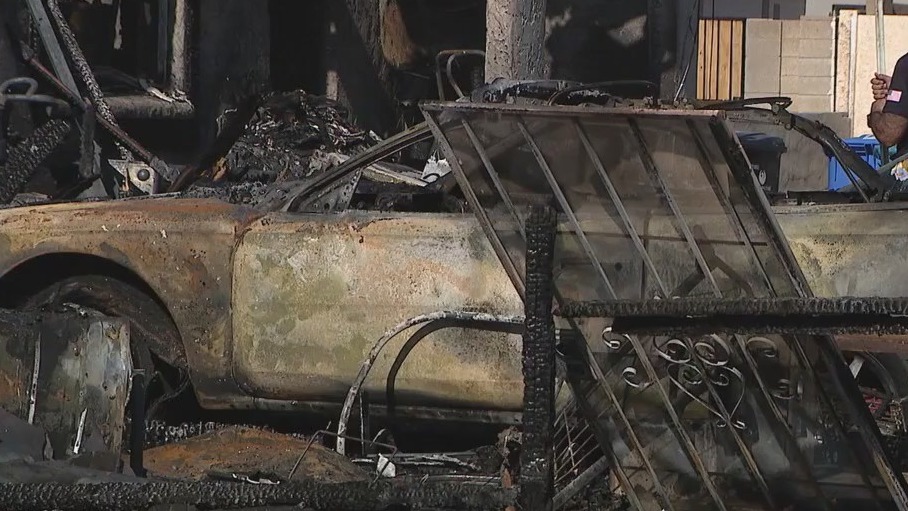 12 people without homes after Phoenix fire