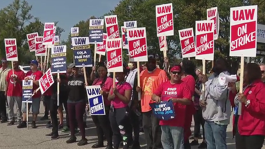 Striking UAW workers outside Willow Run plant say this is the most solidarity they've seen