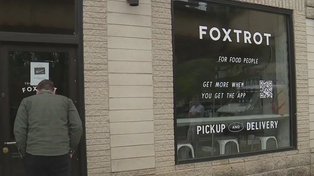 Chicago Dom's, Foxtrot customers and employees caught by surprise after abrupt closures