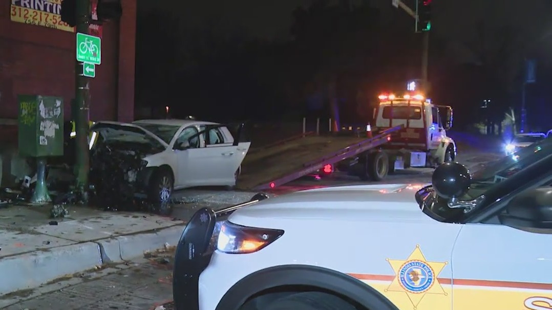 Illinois State trooper injured in high-speed chase on Chicago's South Side