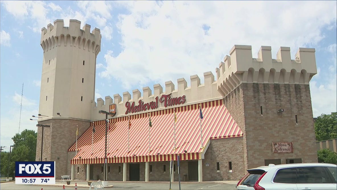 Medieval Times workers vote to unionize