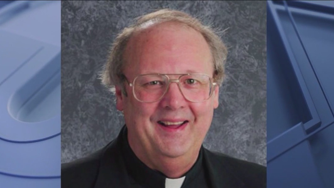 Lake Zurich pastor reinstated after abuse allegations