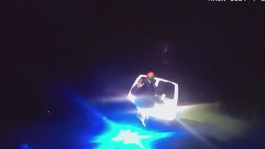 Florida deputy clipped by passing van