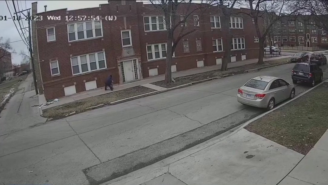 Video shows off-duty Chicago police officer fatally shoot attacker in Brainerd