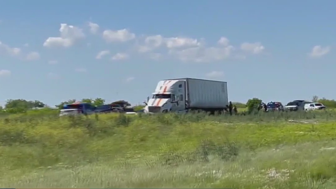 Woman killed after hitting truck tractor on SH 130 in Travis County: DPS