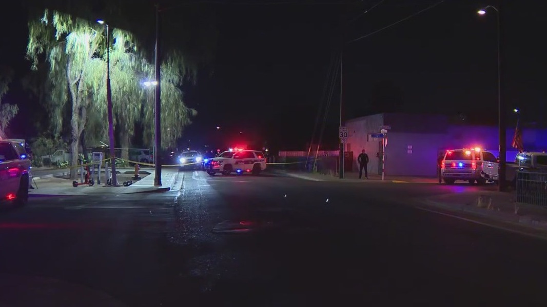 Cars shot at in Phoenix neighborhood