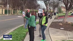 Dublin Unified teachers picket over pay