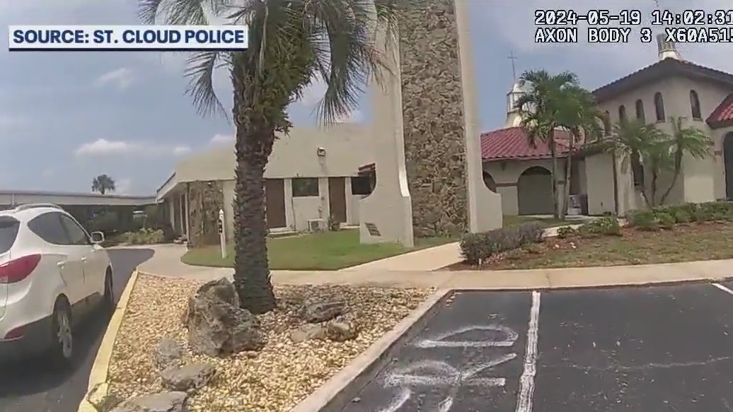 Priest bites churchgoer during communion: police