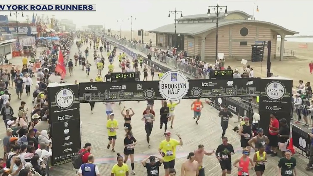 Runner dies after collapsing at Brooklyn half marathon