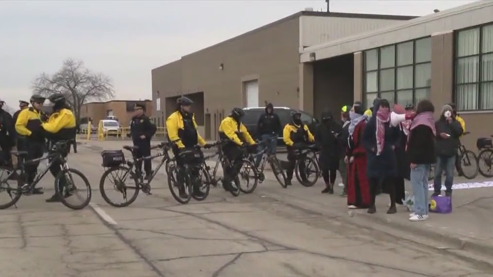 33 arrested after protest creates traffic near Woodward facility in Niles