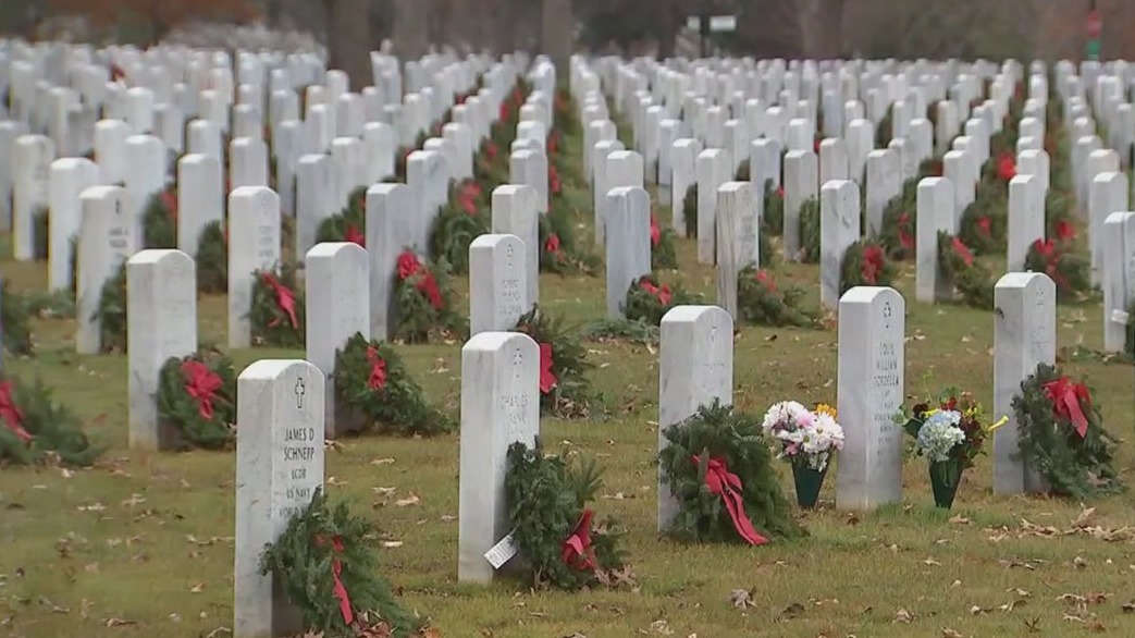 Wreaths Across America honors veterans around the holidays