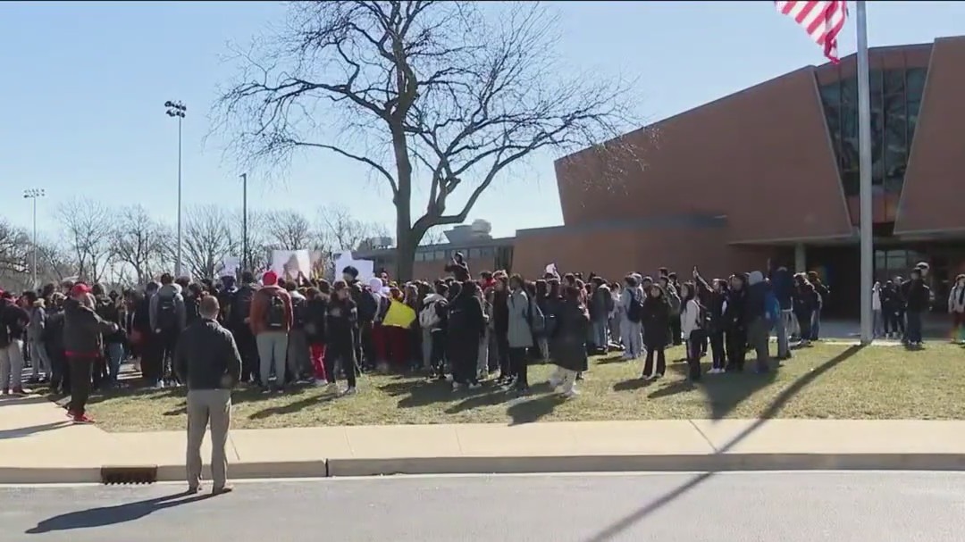 Elmwood Park students hold walkout over safety concerns