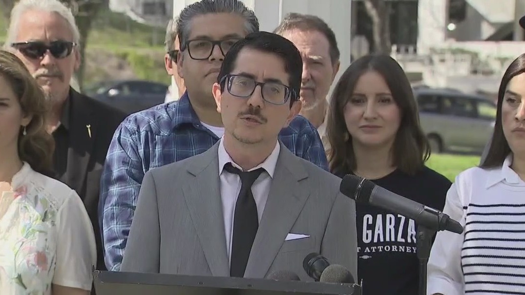 Travis County DA race: Final day of campaigning for Democratic candidates