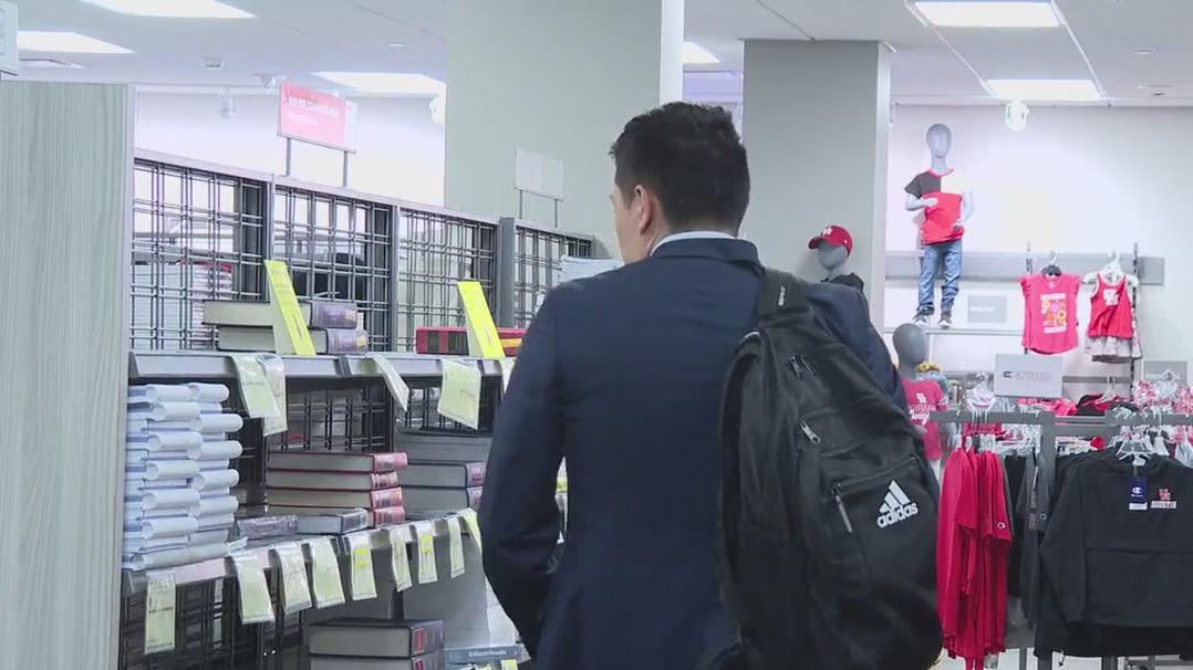 University of Houston says Cougar Textbook Access Program saved students $10.2 million