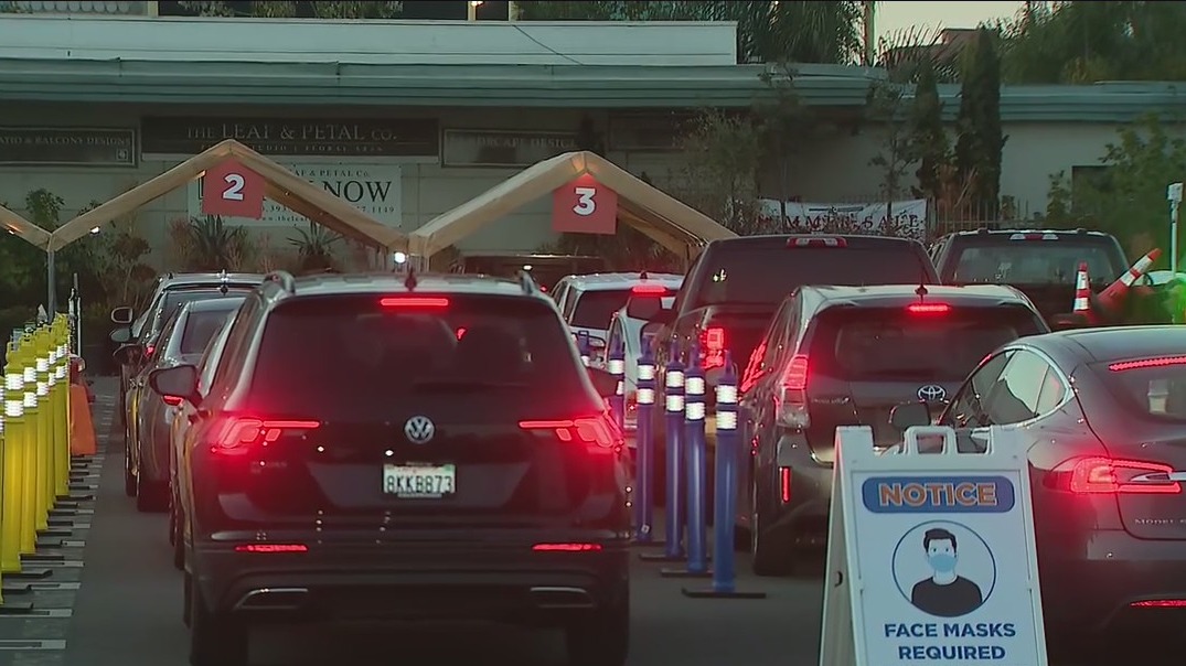 Mass vaccination site opens in Santa Monica amid winter surge