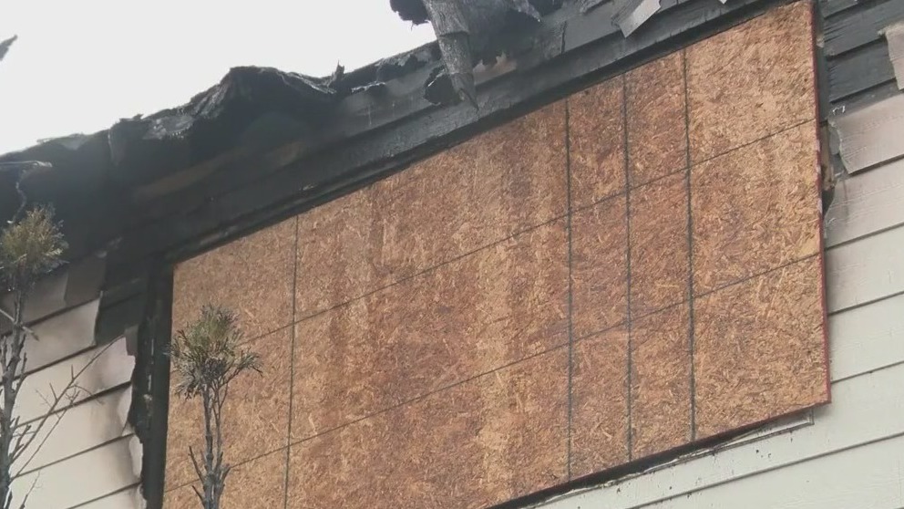 Sandy Springs Christmas apartment fire