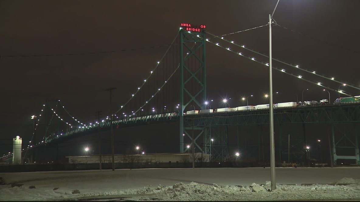 Truckers head to Port Huron as Canada's Freedom Convoy clogs Ambassador Bridge