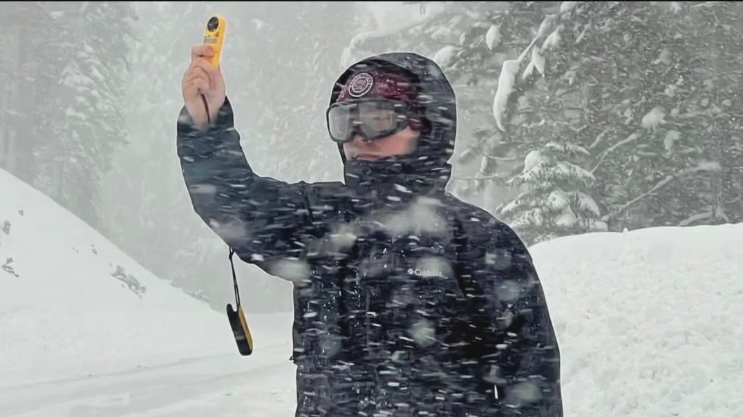 Skiers, storm chasers head to Tahoe ahead of blizzard warning