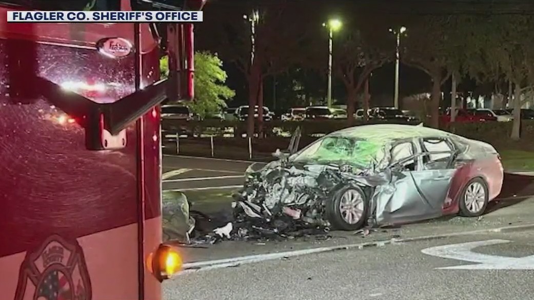 Deputies, drivers pull man from burning car