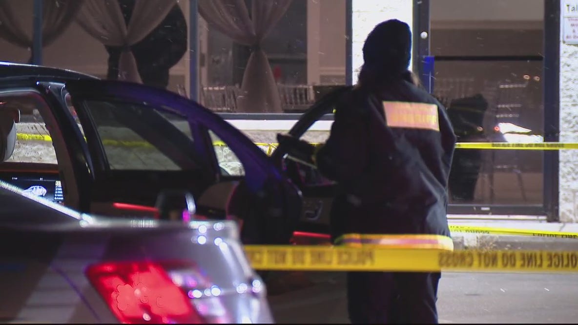 Two people found shot to death inside car in Hazel Park