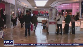 Last-minute Christmas shopping set to break records
