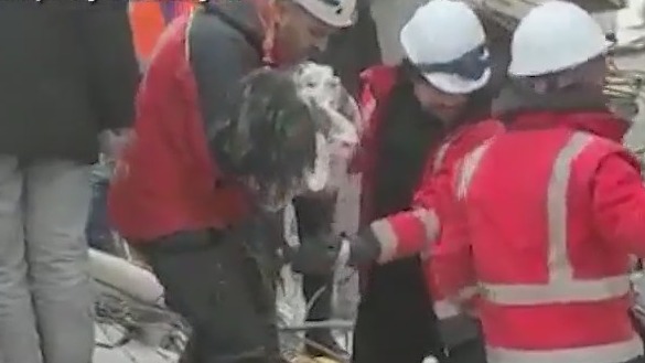 Turkey-Syria earthquake: Girl pulled from rubble after 106 hours