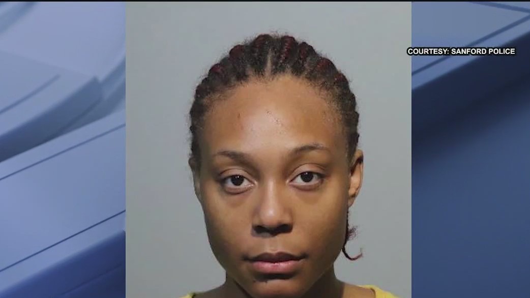 Woman threw boiling water on sleeping man