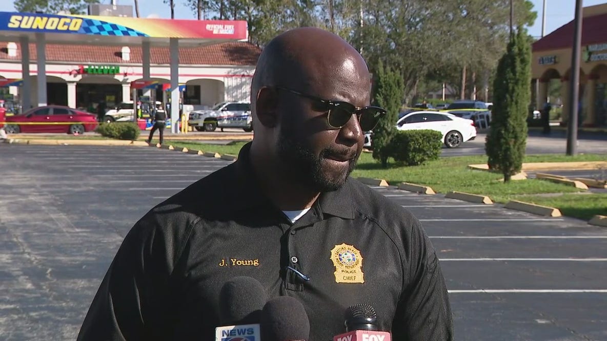Man killed after stabbing Daytona Beach officer in face at gas station, police say