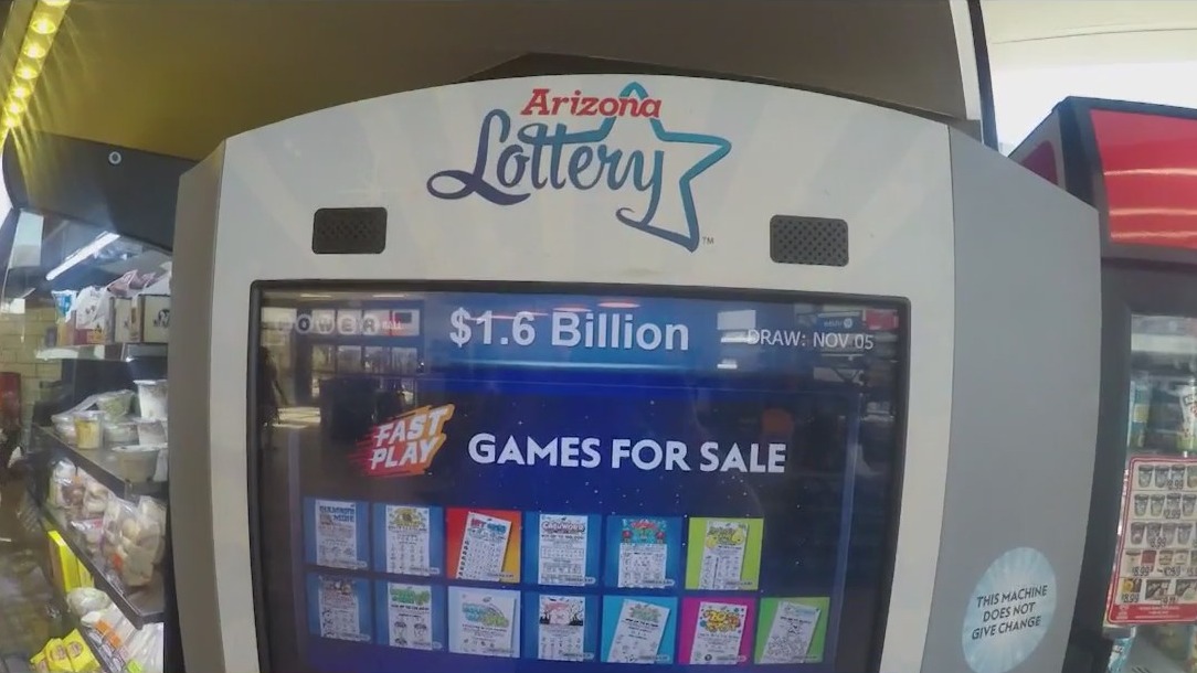 Powerball fever: Phoenix area residents buy tickets ahead of Saturday's big drawing