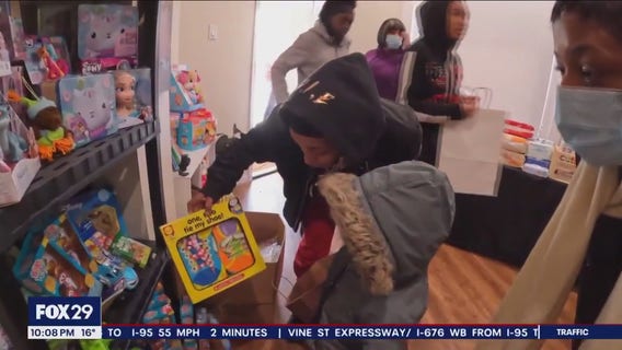 Holiday give-away held for 200 families in North Philadelphia