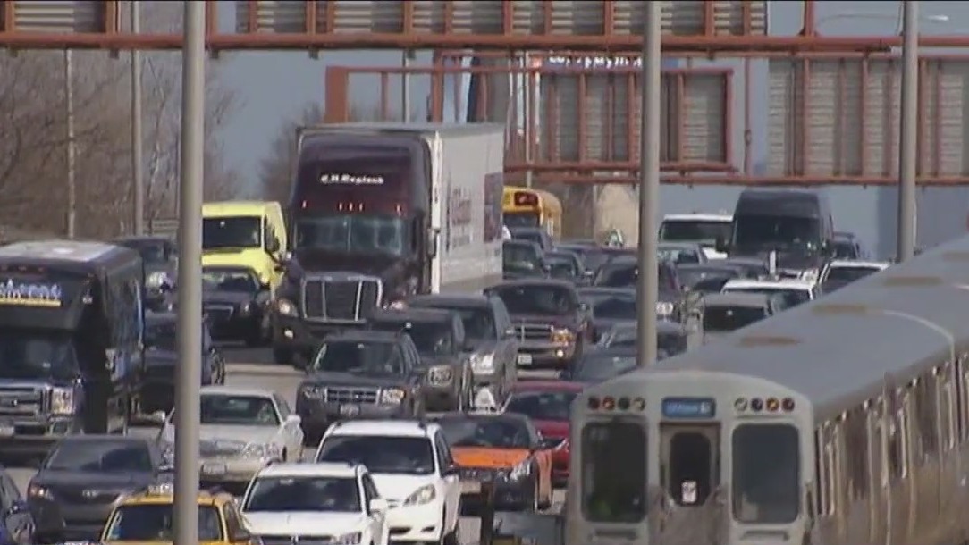 Google searches up for 'why is traffic so bad in Chicago today'