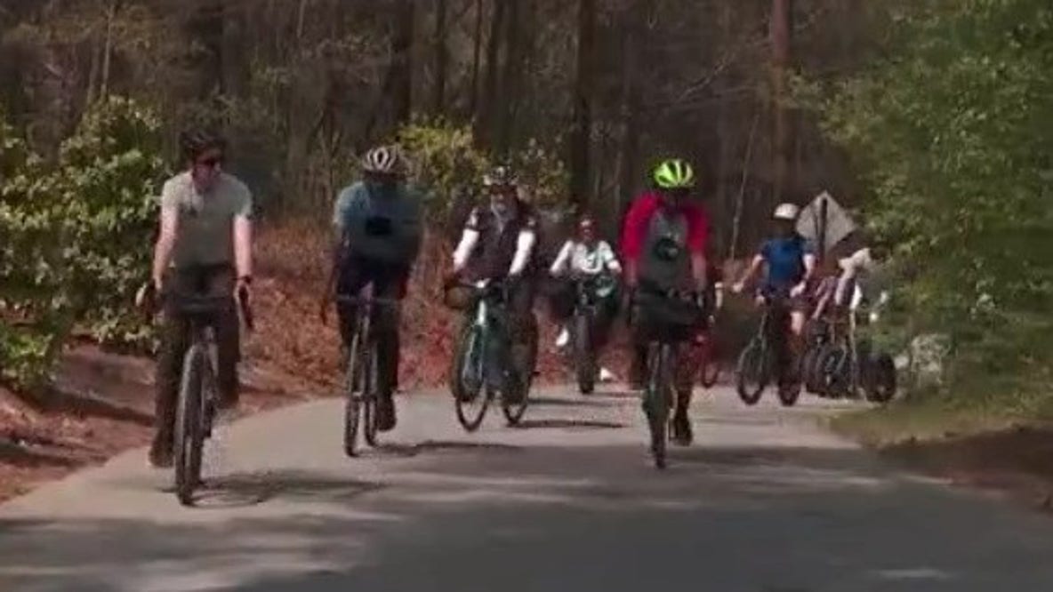 Hundreds participate in Big Peach Social Ride