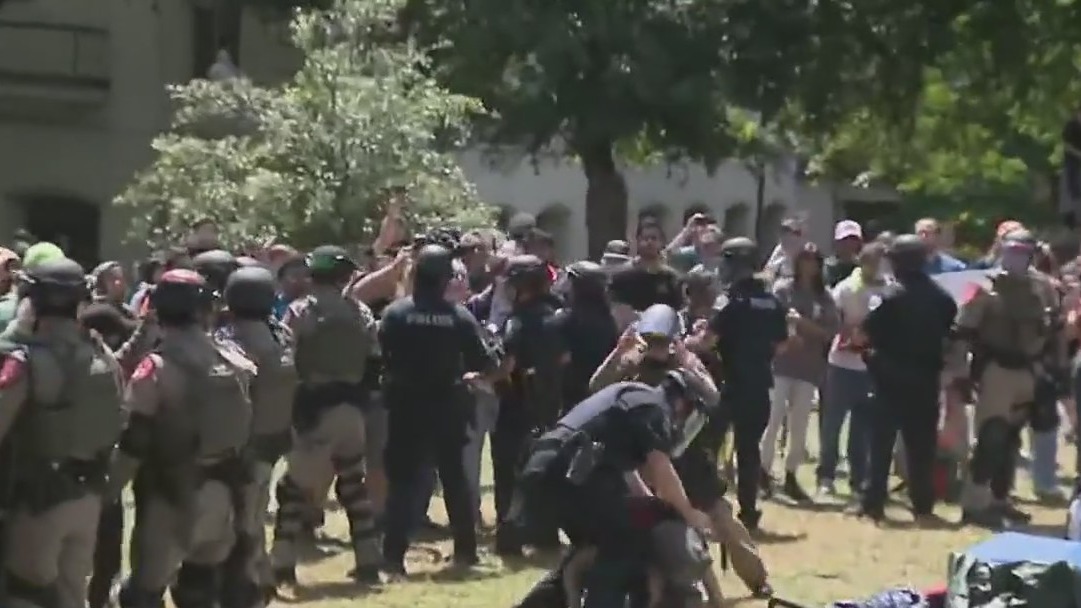 Protests continue at University of Texas at Austin
