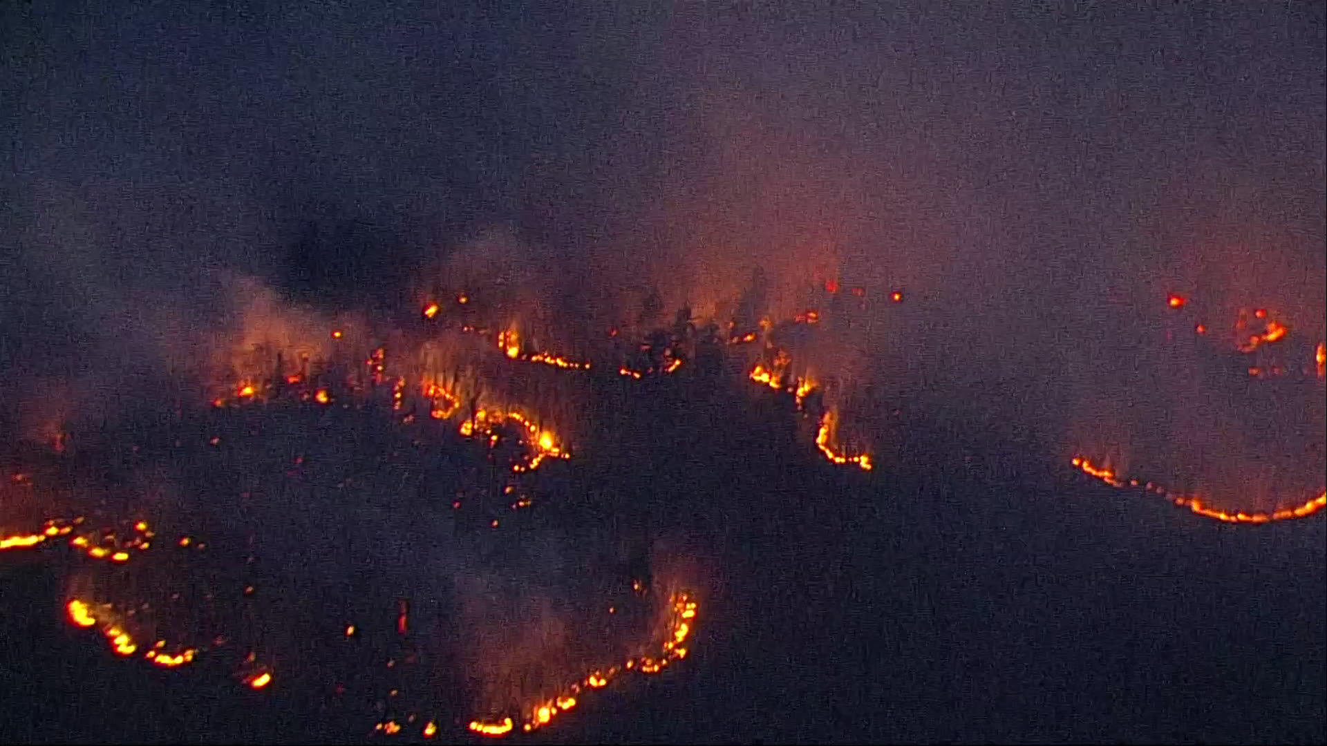 SkyFOX flies over massive brush fire in Page County, Virginia