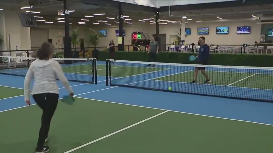 Chicago's biggest indoor pickleball facility opens