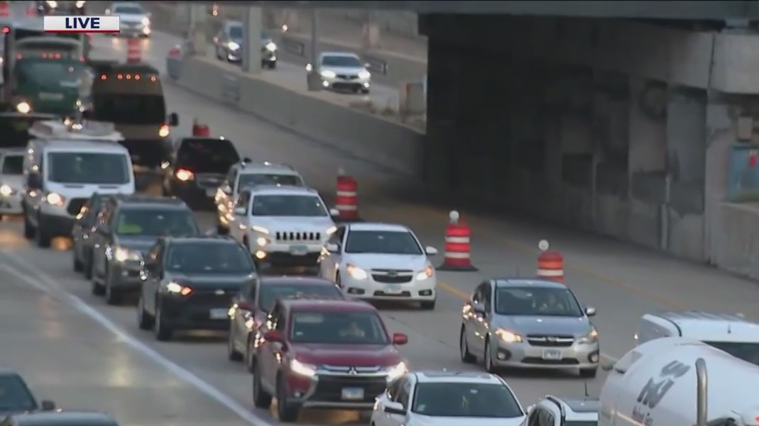 Chicago commuters deal with traffic headache as Kennedy Expressway construction begins