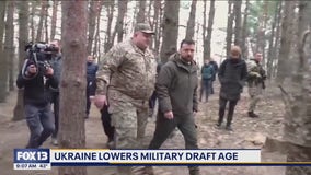 Ukraine lowers military draft age
