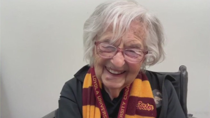 Loyola Chicago's Sister Jean publishes new memoir 'Wake Up with Purpose'