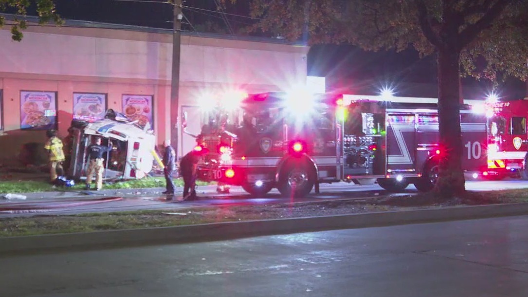 Ambulance crashes into Houston restaurant on S Gessner; 2 taken to hospital