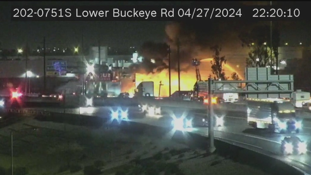 Business fire nearly causes delays on Loop 202