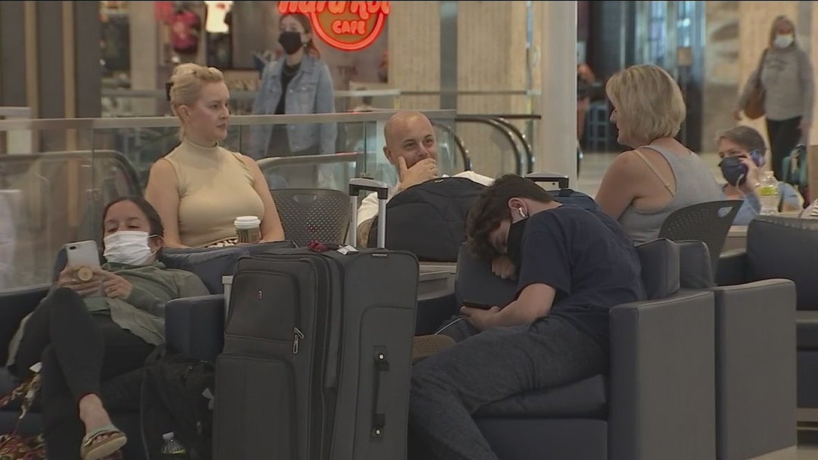 Weekend flight cancellations leave Tampa International Airport passengers stranded for days