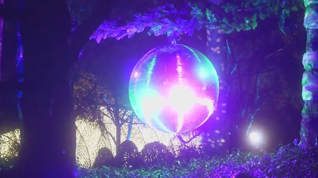 Lightscape returns to the Chicago Botanic Garden