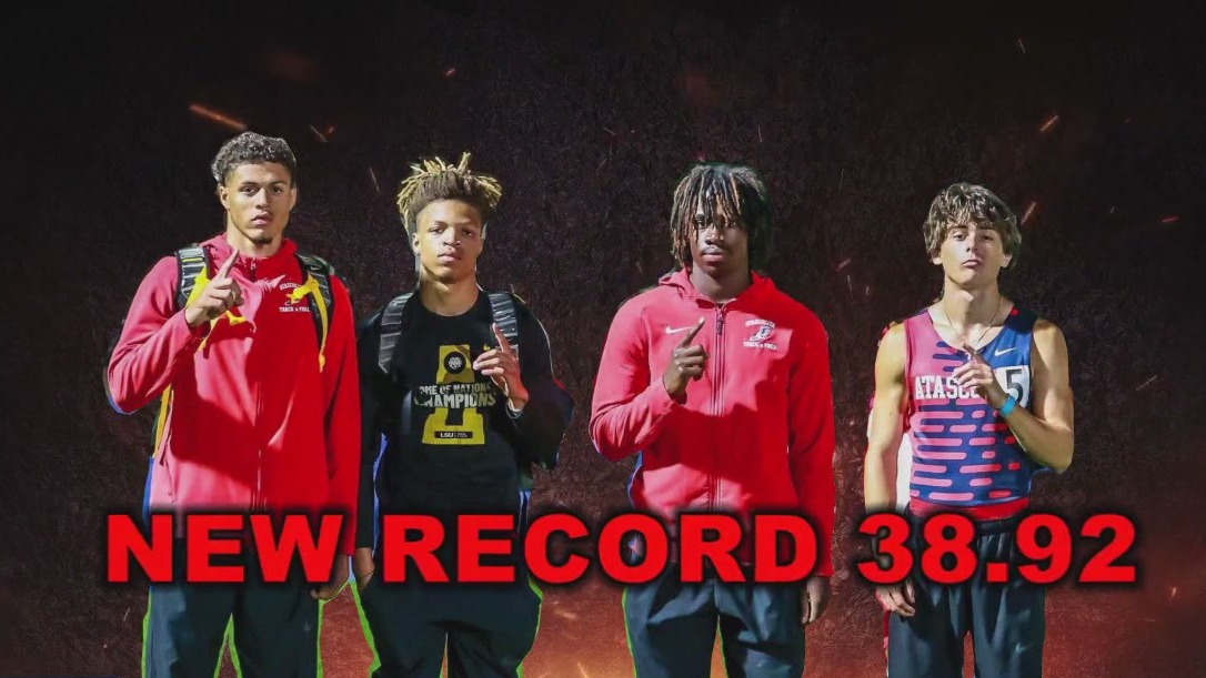 4x100 Atascocita HS relay team breaking records