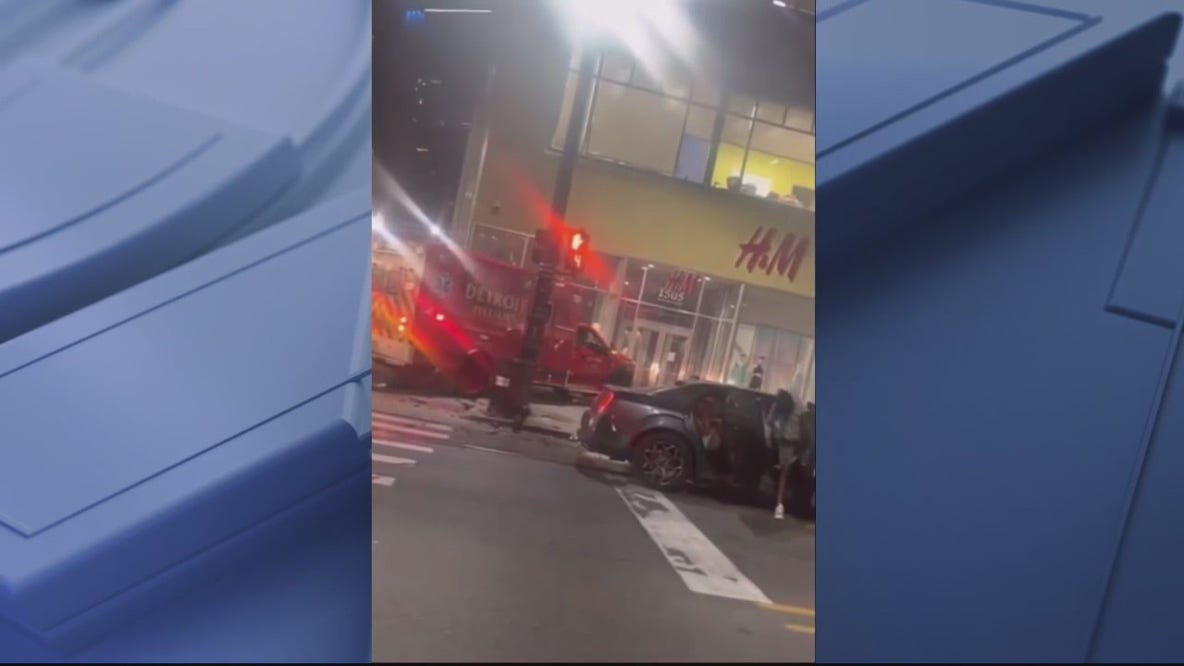 Detroit police and fire hit by drivers in pair of recent crashes